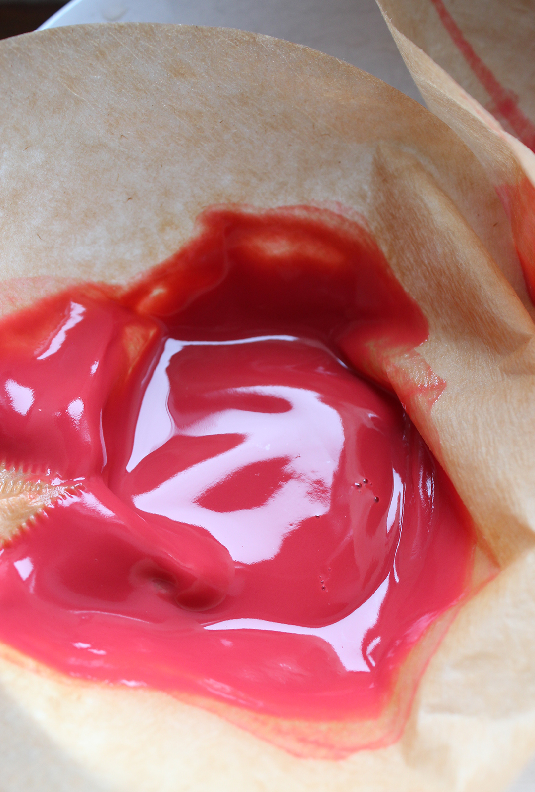 drying bedstraw pigment in coffee filter