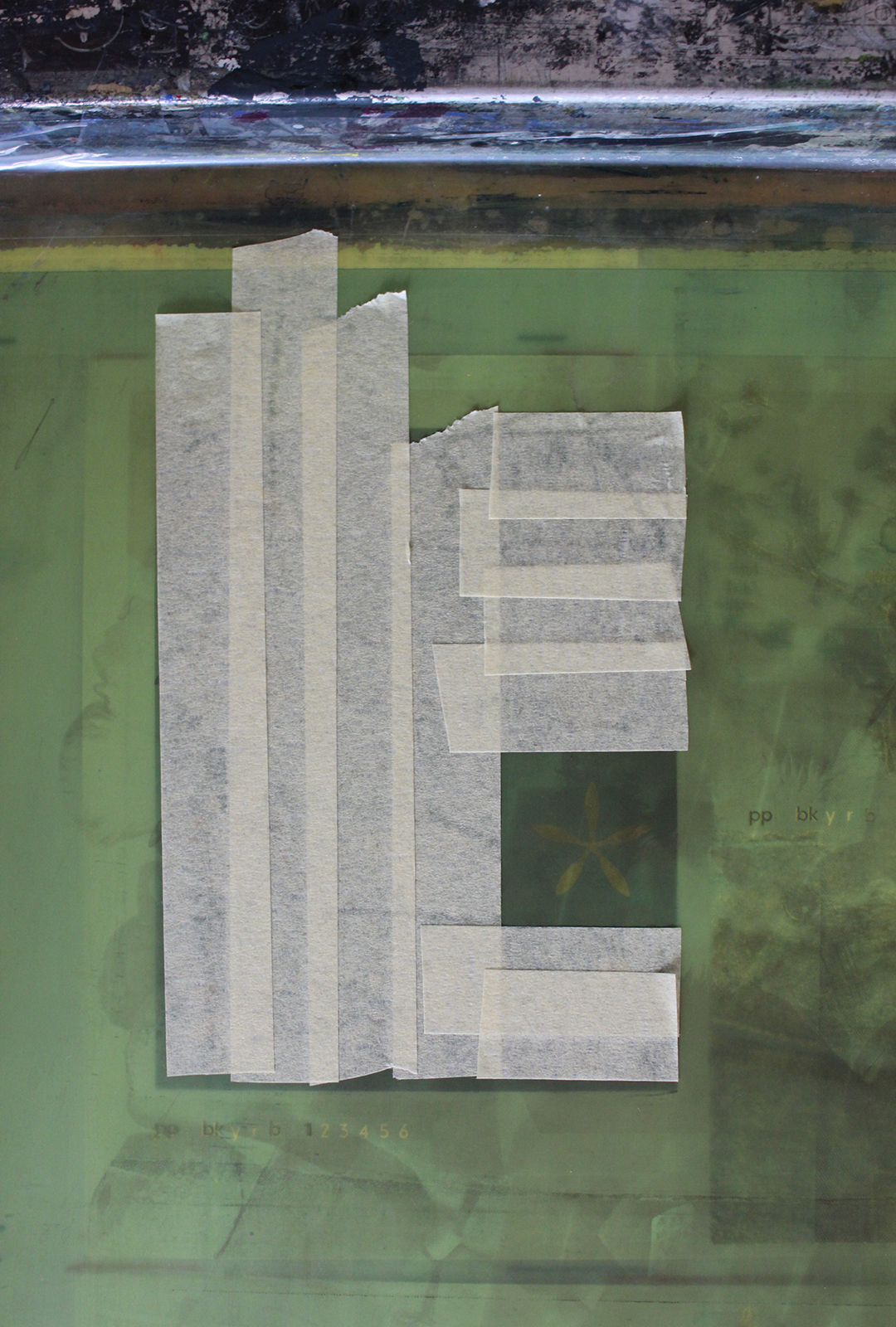 layout system with tape masking